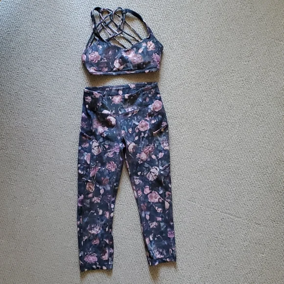 Lululemon 🍋 Speed Up Crops Leggings - size 4 - Picture 8 of 8